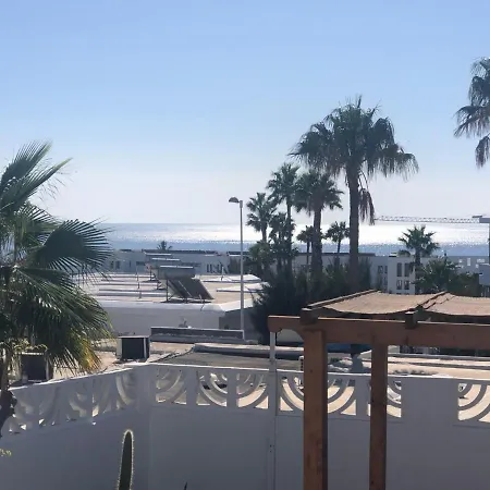 Sun & Sea דירה *